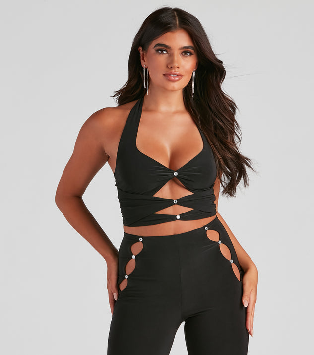 You’ll look stunning in the Hidden Gem Halter Cutout Crop Top when paired with its matching separate to create a glam clothing set perfect for parties, date nights, concert outfits, back-to-school attire, or for any summer event!
