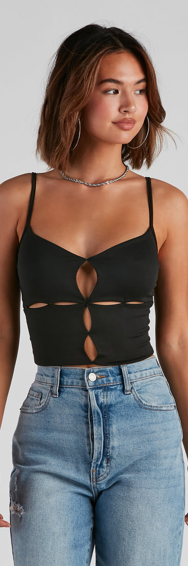 With fun and flirty details, Just A Slice Cutout Crop Top shows off your unique style for a trendy outfit for the summer season!