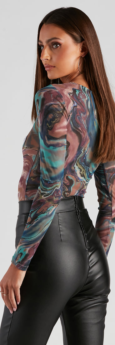 With fun and flirty details, Artistic Swirls Mesh Crew Bodysuit shows off your unique style for a trendy outfit for the summer season!