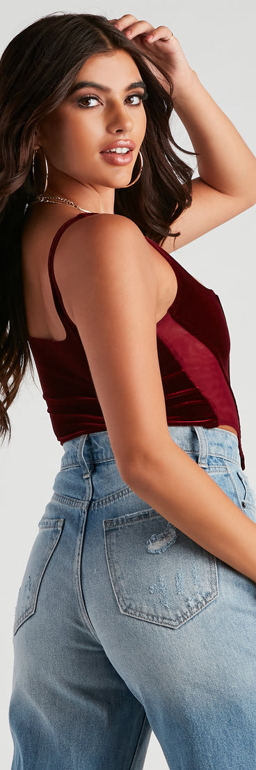 With fun and flirty details, Velvet Vixen Cropped Bustier shows off your unique style for a trendy outfit for the summer season!