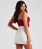 With fun and flirty details, Lace Take Note Sweetheart Corset shows off your unique style for a trendy outfit for the summer season!
