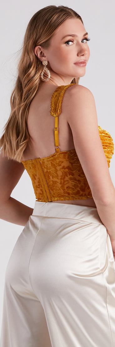 With fun and flirty details, Luxe Trendsetter Velvet Burnout Corset Top shows off your unique style for a trendy outfit for the summer season!