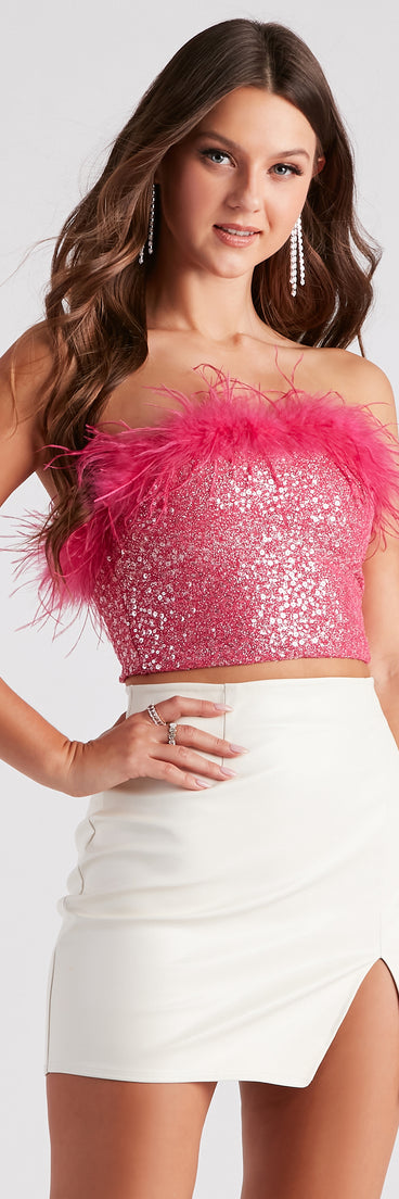 With fun and flirty details, Sweet Darling Glitter Marabou Top shows off your unique style for a trendy outfit for the summer season!
