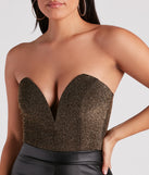 With fun and flirty details, Gimme The Shine Strapless Bodysuit shows off your unique style for a trendy outfit for the summer season!