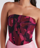 With fun and flirty details, Art Display Strapless Bustier shows off your unique style for a trendy outfit for the summer season!