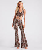 Bohemian Girl Halter Tie Crop Top is a trendy pick to create 2023 concert outfits, festival dresses, outfits for raves, or to complete your best party outfits or clubwear!
