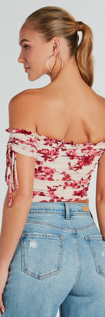 With fun and flirty details, the Pretty Babe Floral Off-The-Shoulder Corset Top shows off your unique style for a trendy outfit for summer!