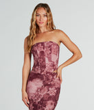 With fun and flirty details, the Stroll The Garden Mesh Floral Bustier shows off your unique style for a trendy outfit for the summer or fall season!