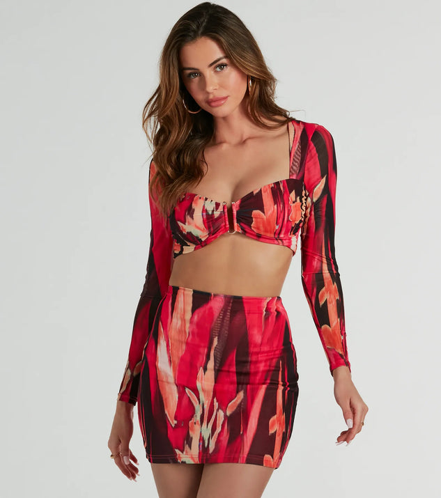 Whether fitted or flowy, the So Bold Long Sleeve Abstract Mesh Crop Top is a long-sleeve top that offers endless styling options as a layer or a standalone piece to elevate your outfit for the season.