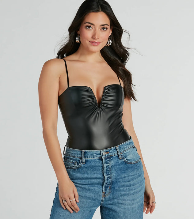 Leather bodysuit outfit shop