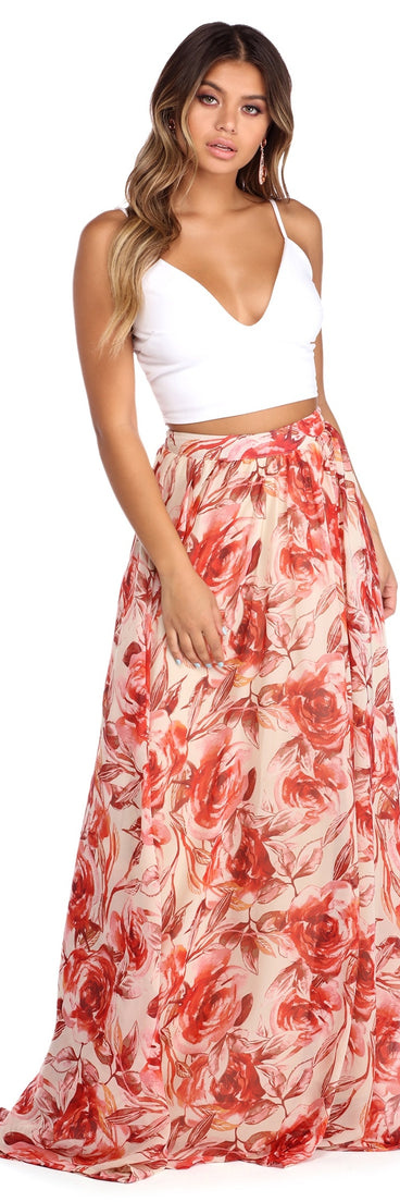 With fun and flirty details, Crop Till You Drop Top shows off your unique style for a trendy outfit for the summer season!