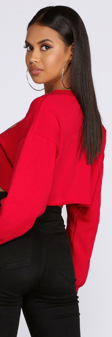 Sinner Crop Crew neck is a trendy pick to create 2023 festival outfits, festival dresses, outfits for concerts or raves, and complete your best party outfits!