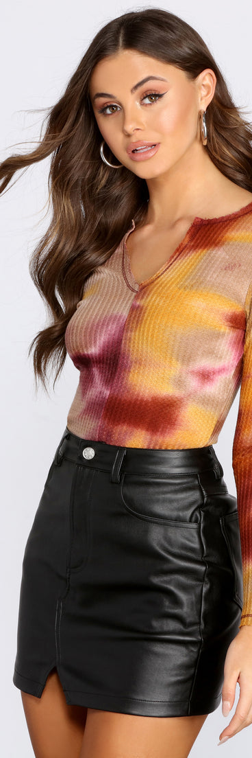 Turn It Up A Notch Crop Top is a trendy pick to create 2023 festival outfits, festival dresses, outfits for concerts or raves, and complete your best party outfits!