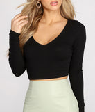 With fun and flirty details, Basic Ribbed Knit V Neck Crop Top shows off your unique style for a trendy outfit for the summer season!