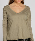 With fun and flirty details, Keep It Casual Pocket Tee shows off your unique style for a trendy outfit for the summer season!