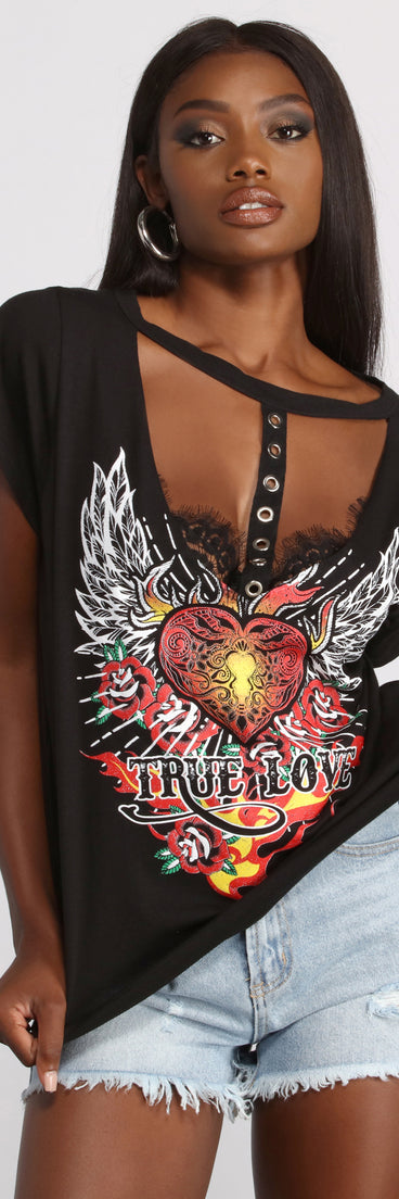 True Love Short Sleeve Graphic Top is a trendy pick to create 2023 festival outfits, festival dresses, outfits for concerts or raves, and complete your best party outfits!
