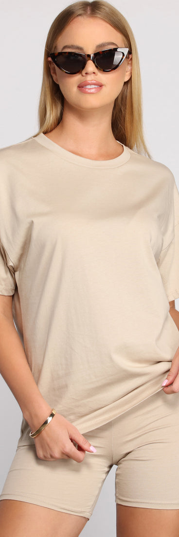 With fun and flirty details, Feeling Basic Crew Neck Tee shows off your unique style for a trendy outfit for the summer season!