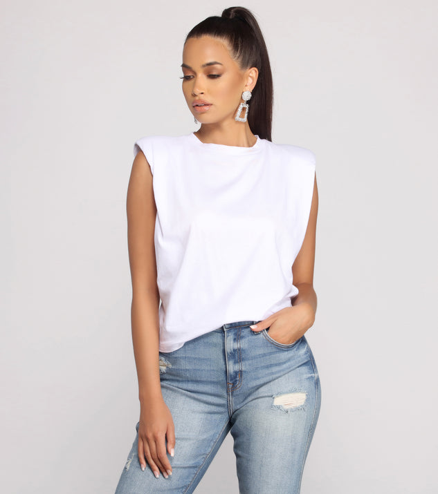 With fun and flirty details, Essential Crew Neck Basic Muscle Tee shows off your unique style for a trendy outfit for the summer season!