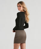 With fun and flirty details, Long Sleeve Ribbed Basic Top shows off your unique style for a trendy outfit for the summer season!