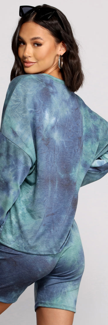 With fun and flirty details, Good Vibes Oversized Long Sleeve Top shows off your unique style for a trendy outfit for the summer season!