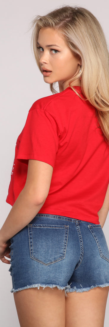 With fun and flirty details, Budweiser Graphic Crop Top shows off your unique style for a trendy outfit for the summer season!