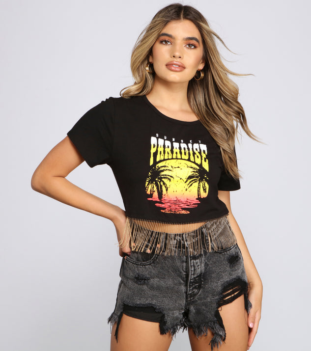 Sunset Paradise Cropped Graphic Tee is a trendy pick to create 2023 festival outfits, festival dresses, outfits for concerts or raves, and complete your best party outfits!