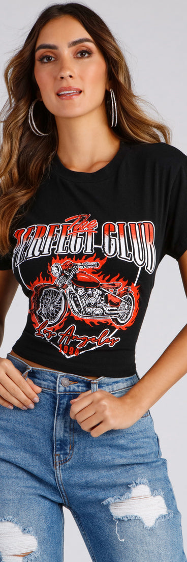 With fun and flirty details, The Perfect Club Lace-Up Graphic Tee shows off your unique style for a trendy outfit for the summer season!