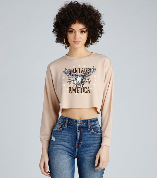 Vintage America Cropped Sweatshirt is a trendy pick to create 2023 festival outfits, festival dresses, outfits for concerts or raves, and complete your best party outfits!