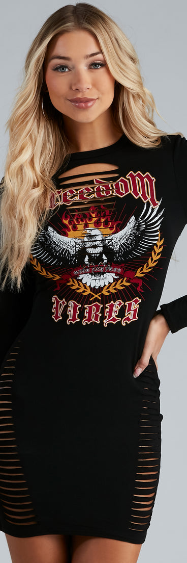 Freedom Vibes Graphic Tunic is a trendy pick to create 2023 festival outfits, festival dresses, outfits for concerts or raves, and complete your best party outfits!