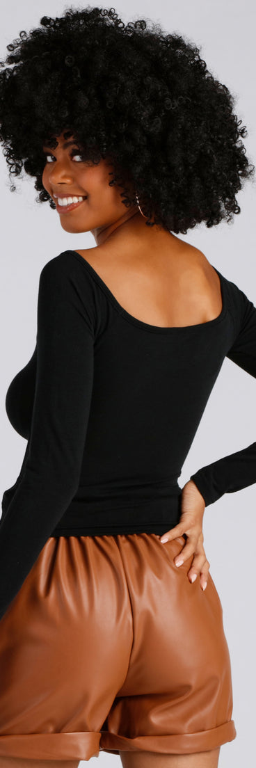 With fun and flirty details, A Perfect Fit Long Sleeve Top shows off your unique style for a trendy outfit for the summer season!