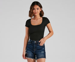 Simple Staple Ribbed Knit Top is a trendy pick to create 2023 festival outfits, festival dresses, outfits for concerts or raves, and complete your best party outfits!