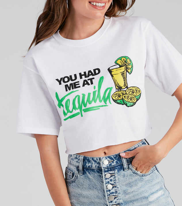 Drink Please Graphic Crop Tee is a trendy pick to create 2023 festival outfits, festival dresses, outfits for concerts or raves, and complete your best party outfits!