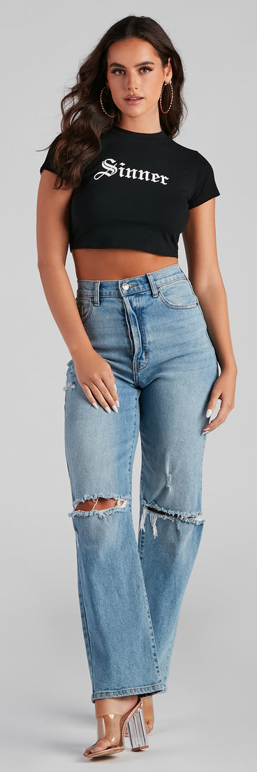 Graphic tee for women with the word sinner