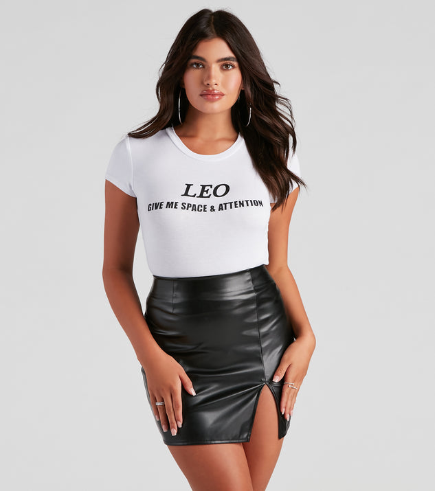With fun and flirty details, Leo Jersey Graphic Tee shows off your unique style for a trendy outfit for the summer season!