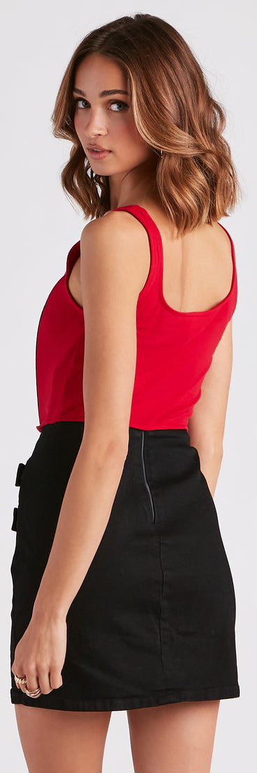 Born Free Motor Graphic Bustier is a fire pick to create 2023 festival outfits, concert dresses, outfits for raves, or to complete your best party outfits or clubwear!