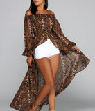 With fun and flirty details, Don't Snake On Me High-Low Top shows off your unique style for a trendy outfit for the summer season!