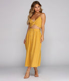 With fun and flirty details, Getaway Today Crop Top shows off your unique style for a trendy outfit for the summer season!