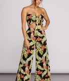 With fun and flirty details, Tropical Escape Smocked Tube Top shows off your unique style for a trendy outfit for the summer season!