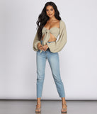 With fun and flirty details, Issa Vibe Tie Front Crop Top shows off your unique style for a trendy outfit for the summer season!