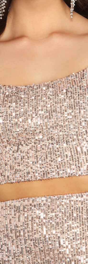 You’ll look stunning in the Slay It With Sequins Crop Top when paired with its matching separate to create a glam clothing set perfect for a New Year’s Eve Party Outfit or Holiday Outfit for any event!