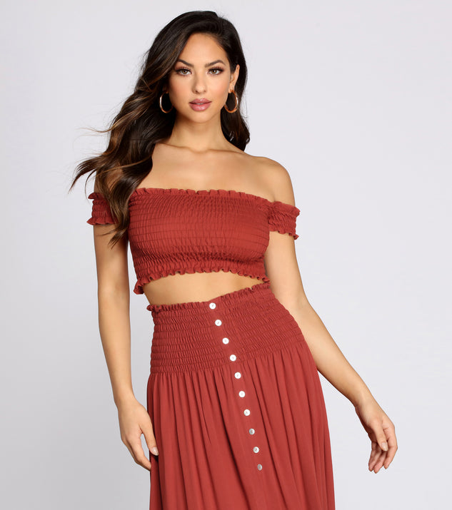 You’ll look stunning in the Dreamy Boho Off The Shoulder Gauze Top when paired with its matching separate to create a glam clothing set perfect for a New Year’s Eve Party Outfit or Holiday Outfit for any event!