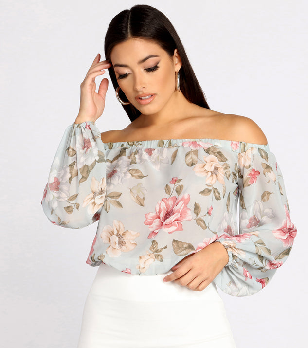With fun and flirty details, Flowy Floral Chiffon Crop Top shows off your unique style for a trendy outfit for the summer season!