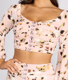With fun and flirty details, Hooked On Florals Crop Top shows off your unique style for a trendy outfit for the summer season!