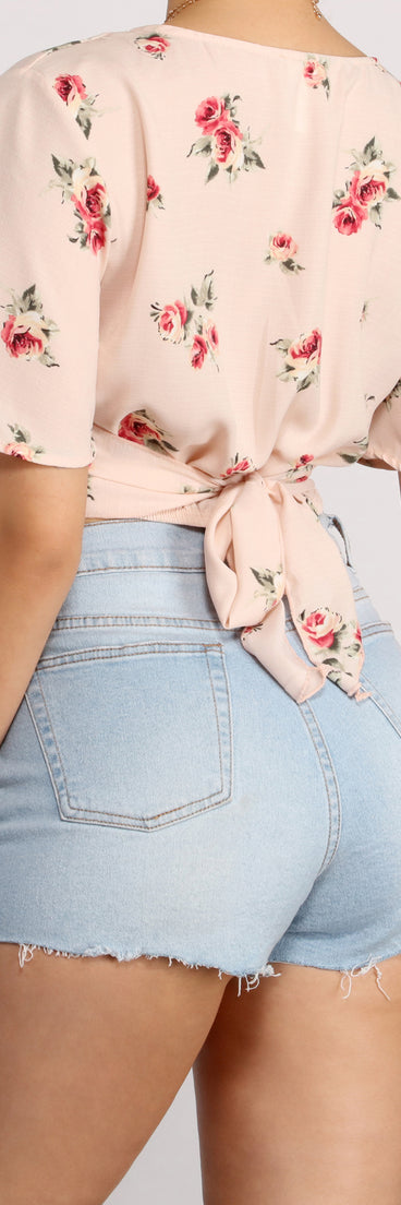 With fun and flirty details, Sunny Side Floral Crop Top shows off your unique style for a trendy outfit for the summer season!