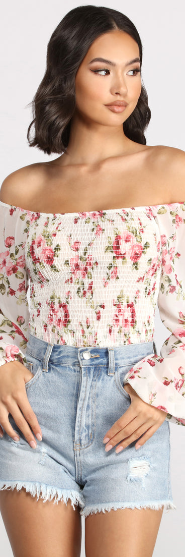 With fun and flirty details, Off The Shoulder Floral Smocked Top shows off your unique style for a trendy outfit for the summer season!