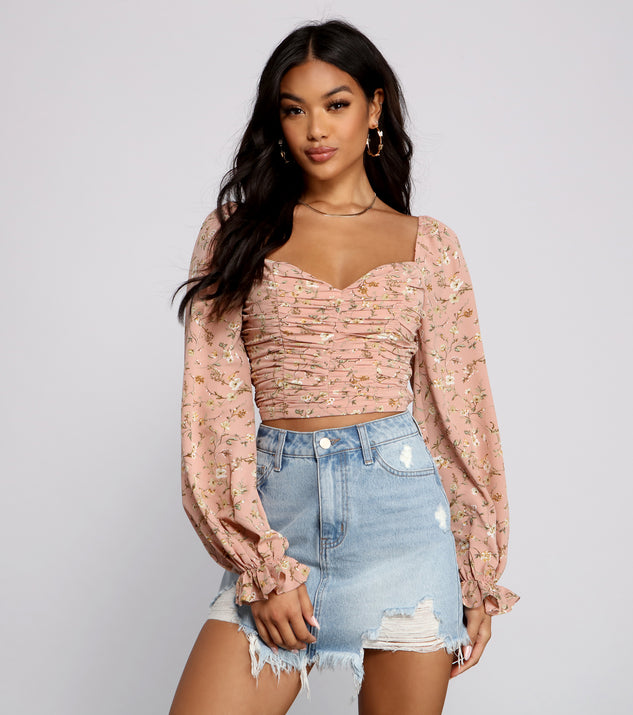 With fun and flirty details, Falling For Florals Puff Sleeve Crop Top shows off your unique style for a trendy outfit for the summer season!