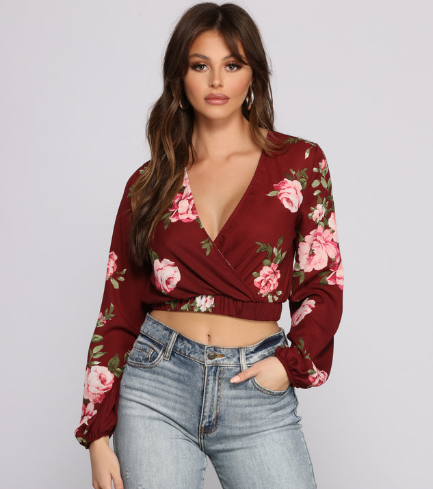 With fun and flirty details, Sweet Intentions Floral Crop Top shows off your unique style for a trendy outfit for the summer season!