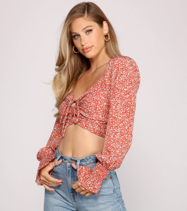With fun and flirty details, She's A Beauty Ditsy Floral Crop Top shows off your unique style for a trendy outfit for the summer season!