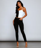 With fun and flirty details, Stylish Diva Colorblock Corset shows off your unique style for a trendy outfit for the summer season!