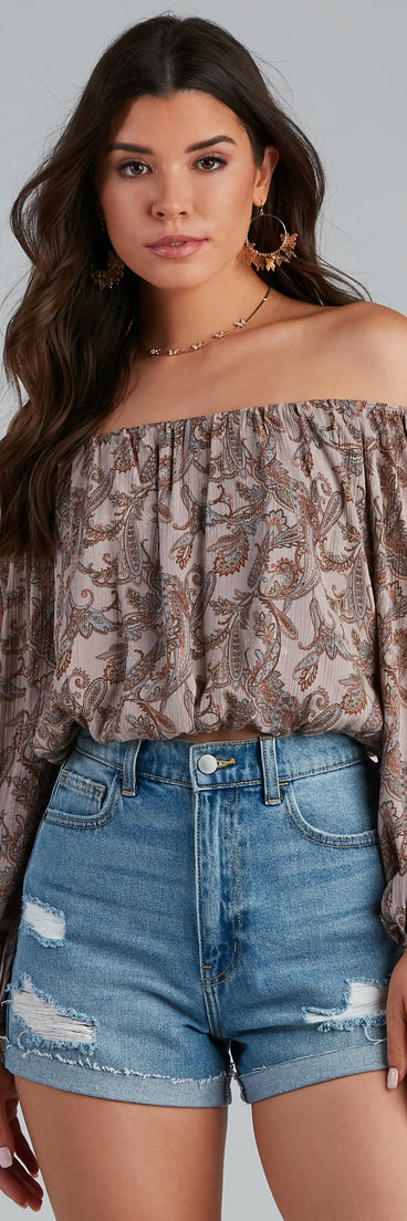 With fun and flirty details, Effortless Beauty Boho Cropped Blouse shows off your unique style for a trendy outfit for the summer season!